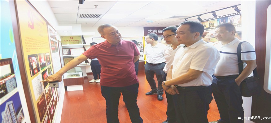 2L8A1196_副本.jpg 2L8A1196_副本.jpg