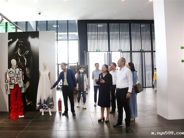 2L8A5661.jpg 2L8A5661.jpg