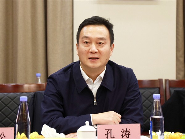 2L8A1088.jpg 2L8A1088.jpg