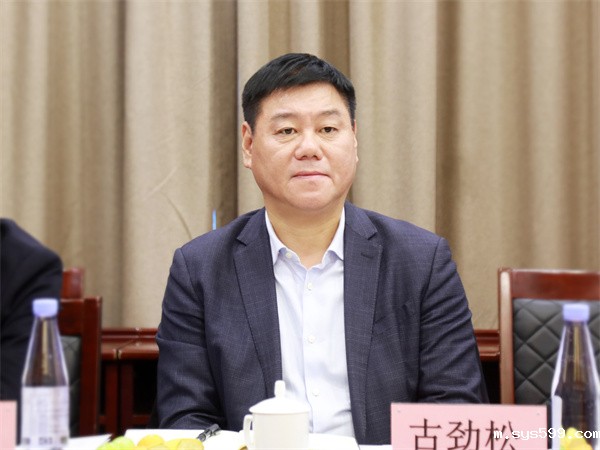 2L8A0935.jpg 2L8A0935.jpg