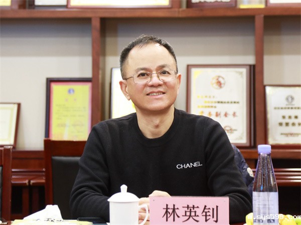 2L8A0904.jpg 2L8A0904.jpg