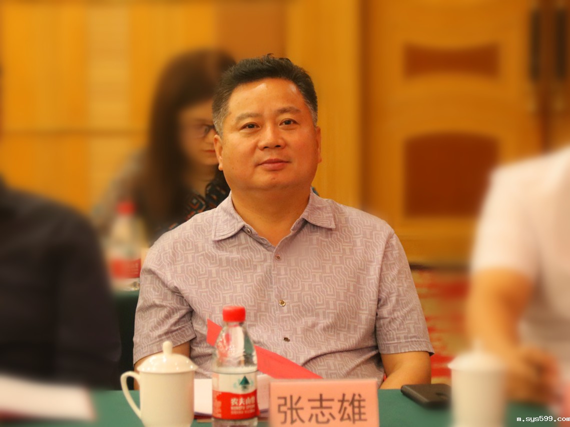 2L8A2119.jpg 2L8A2119.jpg