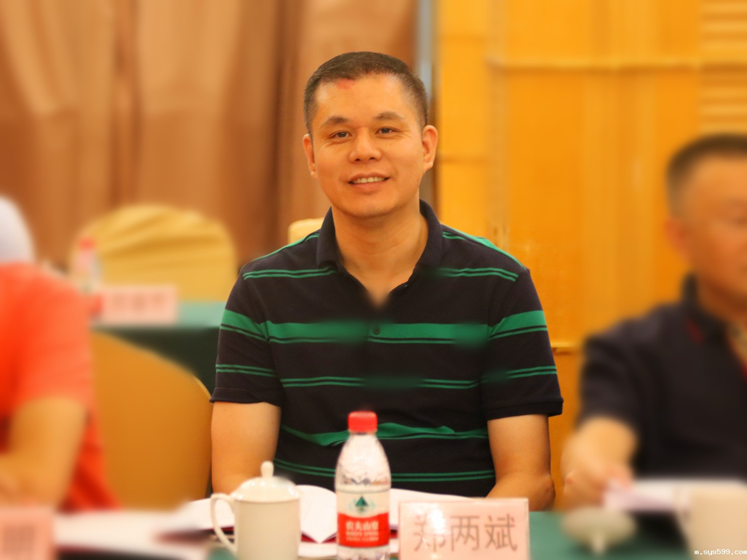 2L8A2060.jpg 2L8A2060.jpg