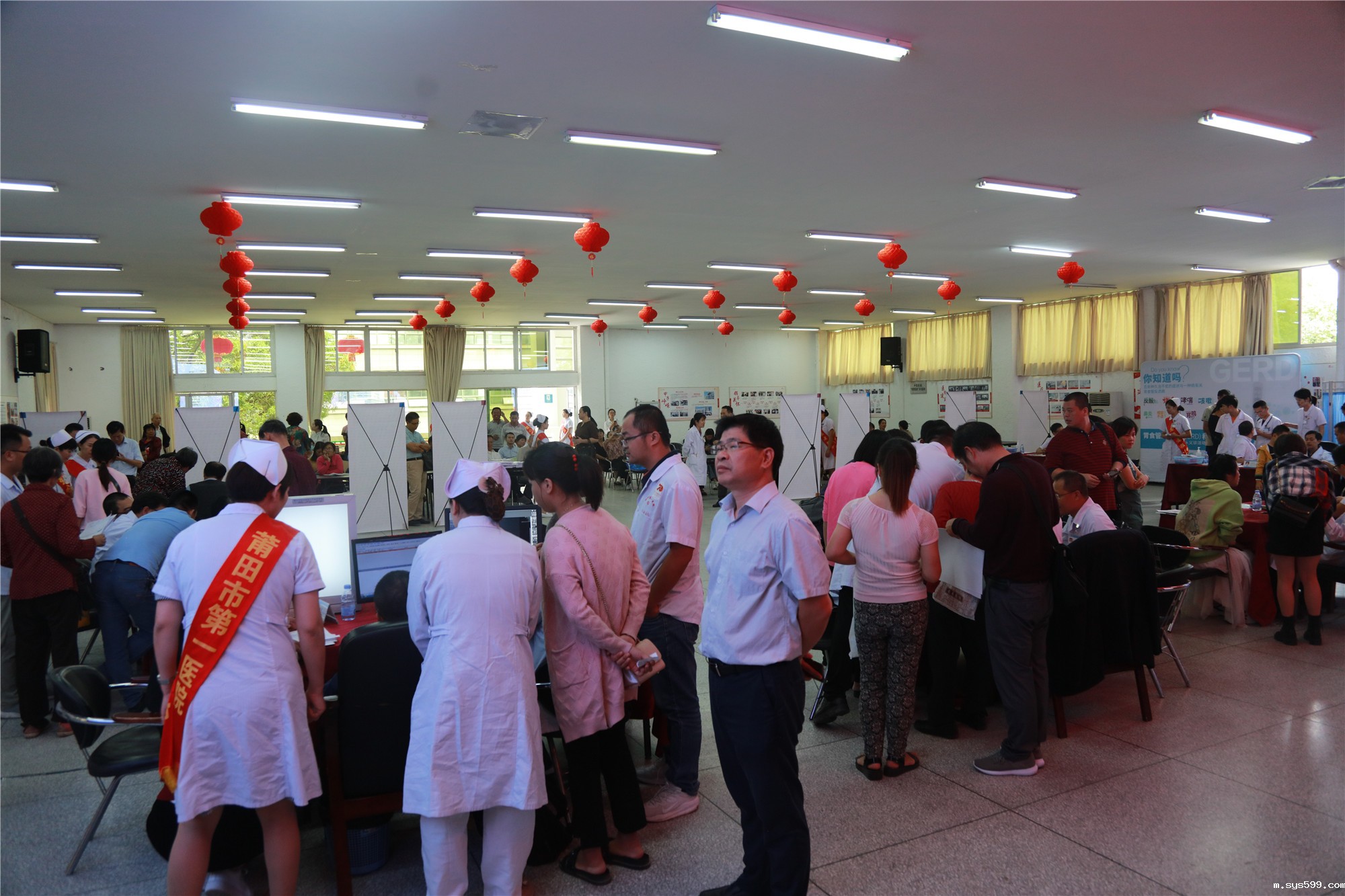 2L8A5704.jpg 2L8A5704.jpg