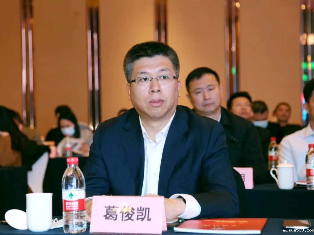 4.webp.jpg 4.webp.jpg