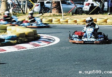 总商会名誉会长叶明钦企业金港汽车与跑跑体育合并落户厦门，成为国内卡丁车运动龙头