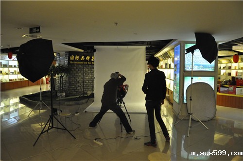 三八节创新祝福  商会温馨服务再升级