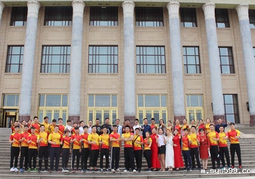 副会长萧文亭企业单位旗下千禧园健身在人民大会堂举行周年庆典