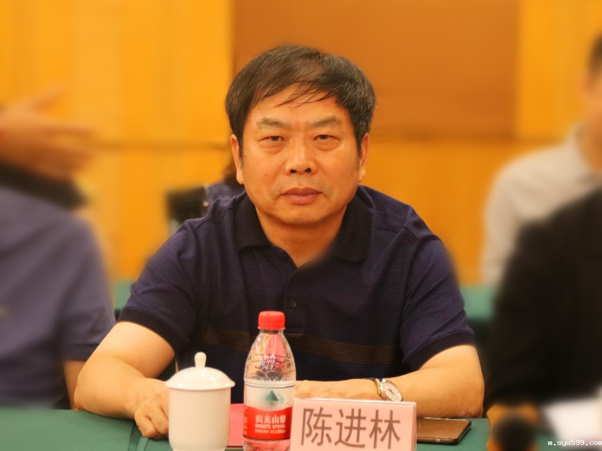 2L8A2143.jpg 2L8A2143.jpg