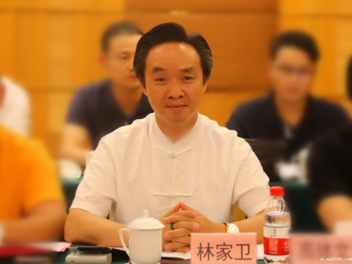 2L8A2183.jpg 2L8A2183.jpg