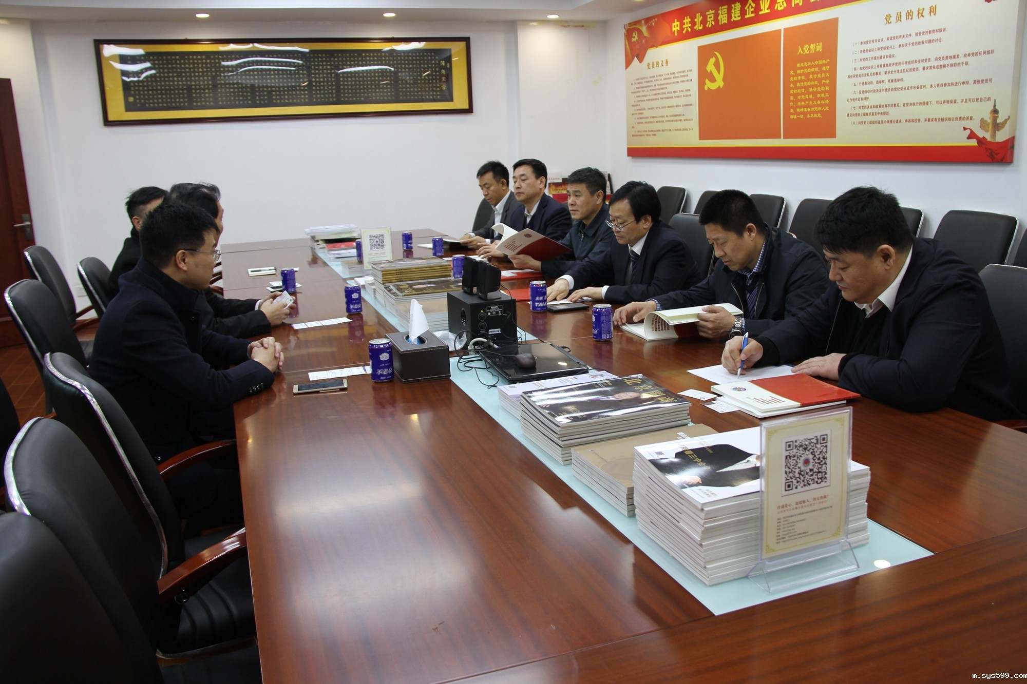 黑龙江省政府驻京办及大庆市有关领导一行到访bv伟德中文网 